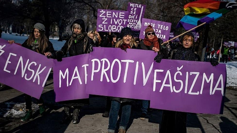 Srbija, žene i imovina: Tradicija jača od zakona - više od 44 odsto žena se odriče nasledstva u korist brata 2 protest