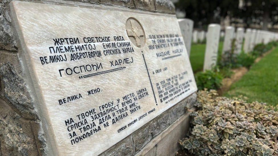 Prvi svetski rat: Ko je bila Katarina Harlej, britanska bolničarka kojoj su srpski vojnici podigli spomenik u Solunu 2 Nadgrobna ploča