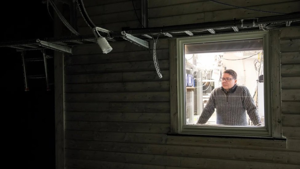 Arktik, zagađenje i životna sredina: U netakntutoj arktičkoj prirodi krije se grad sa najčistijim vazduhom na svetu 3 Ove Hermansen je proučavao zagađenje vazduha više od 20 godina u opservatoriji Cepelin, gde istraživači takođe moraju biti oprezni zbog polarnih medveda