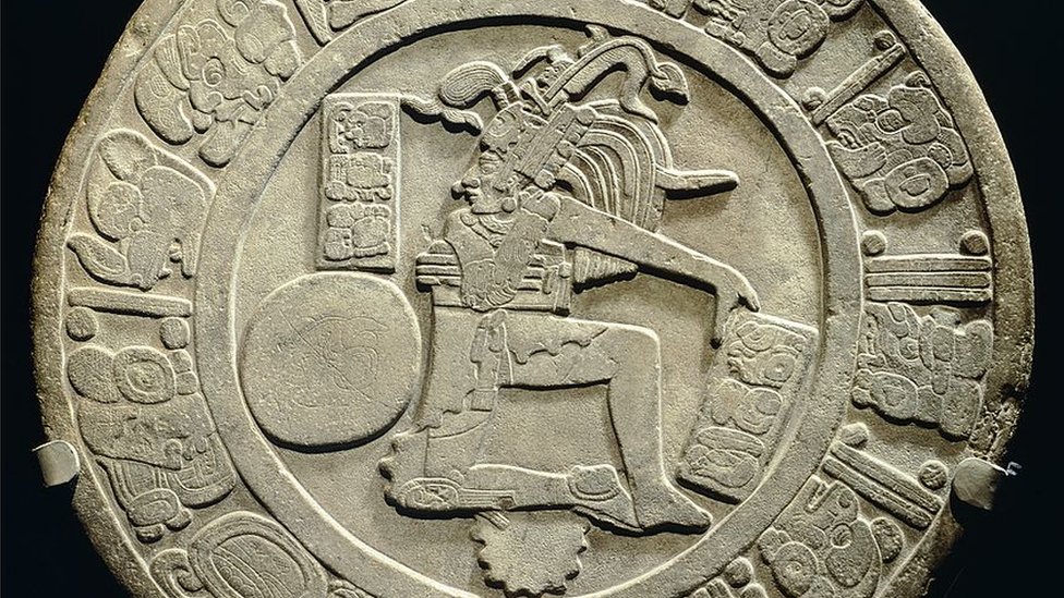 The disc of Chinkultic, showing a centre with a depiction of a player of pelota. Artefact dated 590 originated from Chinkultic (Chiapas, Mexico). Mayan Civilization, 6th Century. Mexico City, Museo Nacional De Antropología (Anthropology Museum) (Photo by DeAgostini/Getty Images)