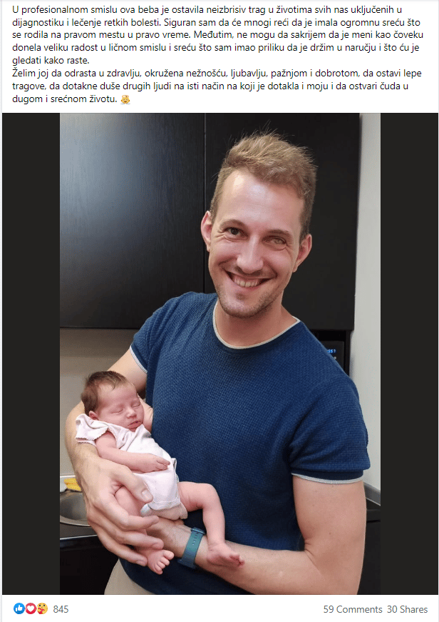 Brkušanin je, uz dopuštenje majke deteta, na sopstvenom Fejsbuk profilu objavio fotografiju sa prvom bebom kojoj je posle rođenja otrivena SMA u porodilištu