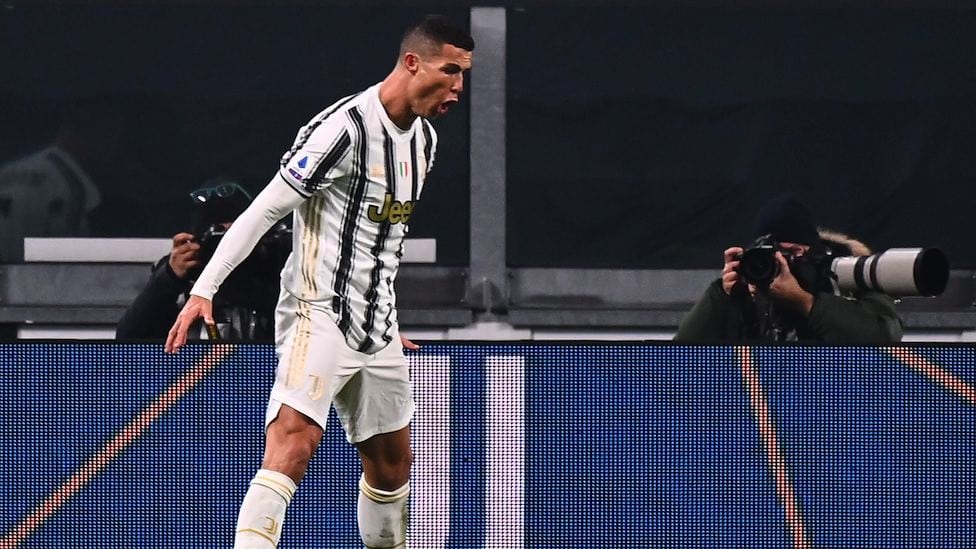 Sport, zabava i biznis: Maštovite proslave kao zaštitni znak sportista - od Boltove munje do Ronaldovog „si" 4 Kristijano Ronaldo proslavlja gol u dresu italijanskog Juventusa