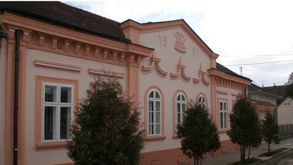 Galerija Save Šumanovića u Šidu nalazi se u porodičnoj kući
