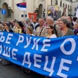 Srbija i LGBT: U Beogradu protest protivnika Evroprajda, uz ikone, raspeća i slike Putina 8