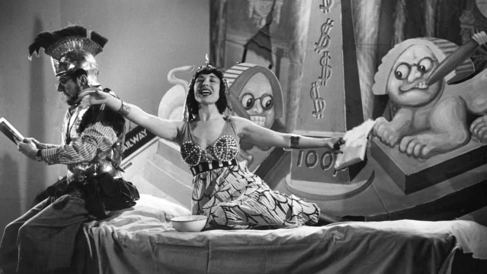 picture shows Crazy Cabaret Joan Miller as Cleopatra & Guy Glover as Antony