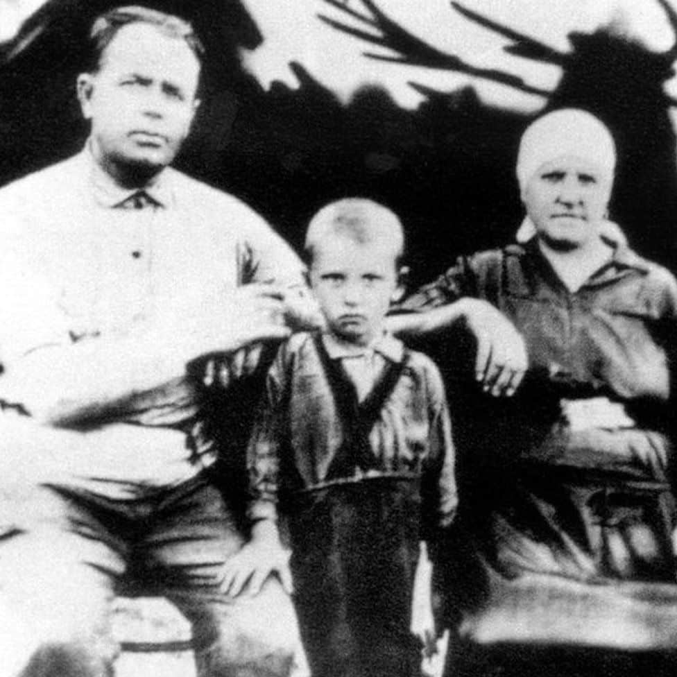 Mihail Gorbačov sa porodicom