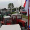 Počeo protest poljoprivrednika: U Požarevcu blokiran most na Velikoj Moravi 18