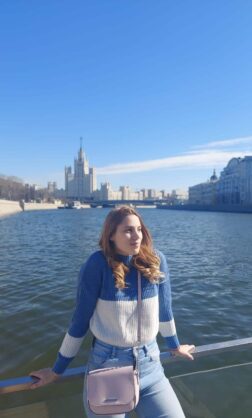 1660832852815 Jana već godinu dana živi u Moskvi: Sve je jeftinije nego u Srbiji, litar ulja košta 120 dinara, kilogram brašna 50 9