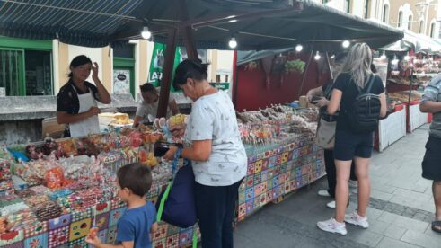 Zrenjaninski "Dani piva" počeli uz vatromet i beogradske bendove 4