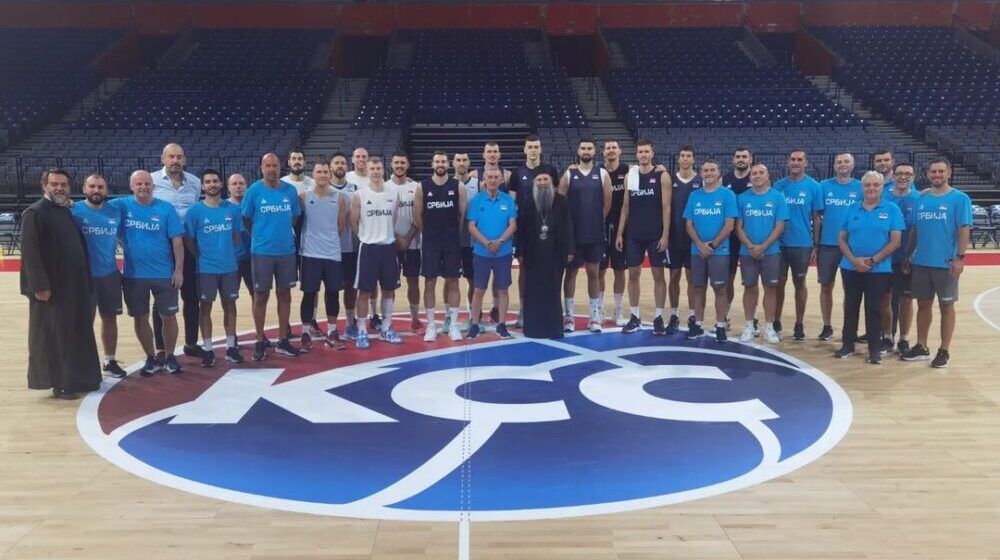 Patrijarh Porfirije posetio trening košarkaške reprezentacije Srbije 1