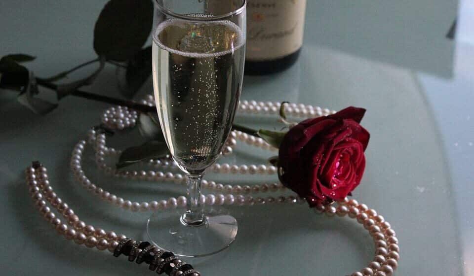 Ruska špijunka, moderna Mata Hari, godinama je bila infiltrirana među osoblje NATO baze u Napulju 1