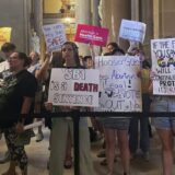 Administracija predsednika SAD osudila zabranu abortusa u državi Indijani 4