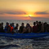 U Tunisu u jednoj noći spaseno 255 migranata koji su krenuli za Italiju 8