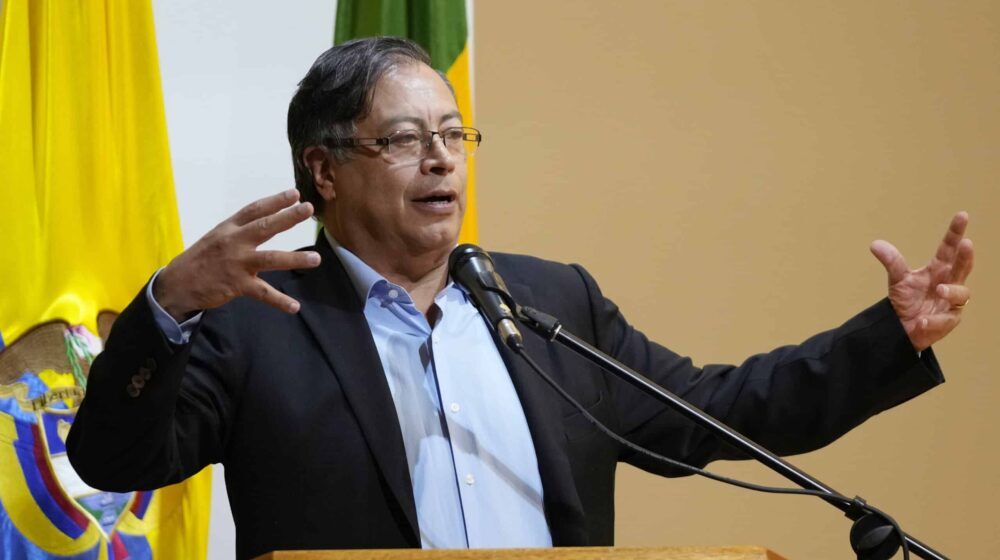 U Kolumbiji zakletvu polaže prvi levičarski predsednik zemlje 1