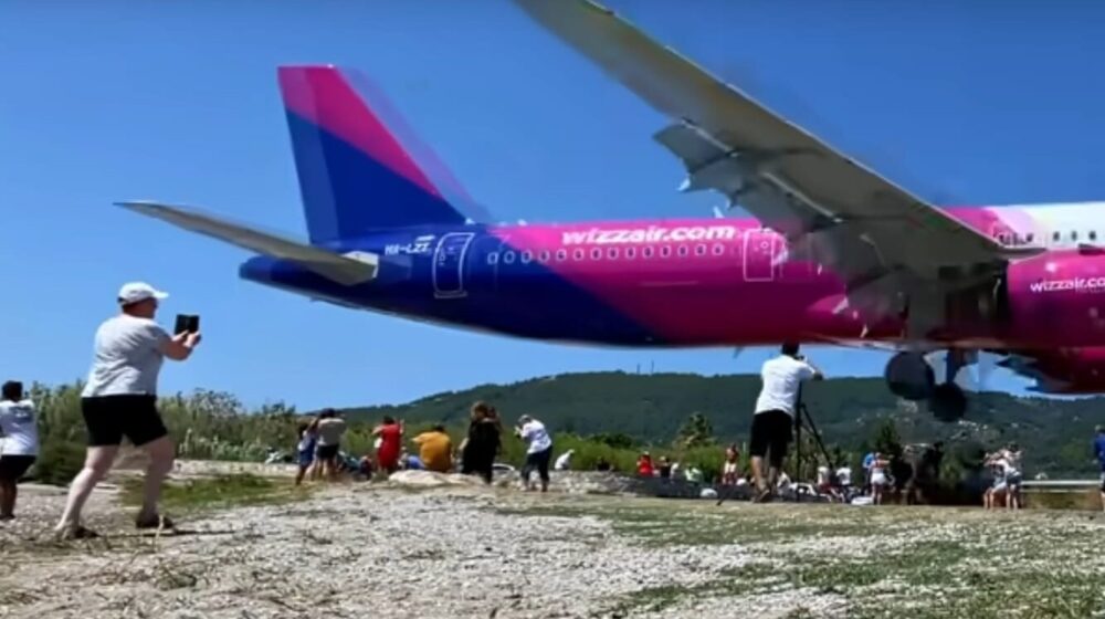 Ljudi padaju, stvari lete, sve za "savršenu" fotografiju: Čudna mediteranska atrakcija ili igra sa životom? 1