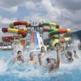 Zrenjaninac petomilioniti posetilac jagodinskog akva parka: Dobio vaučer za trajno besplatan ulaz za celu porodicu 8