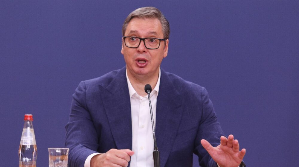 Sagovornici Danasa: Ostanak na vlasti je karta za slobodu za Vučića ali i sve bliske njemu 1