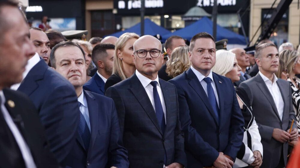 Vučević i Dačić osudili zatvaranje ekspozitura Poštanske štedionice na severu Kosova 1