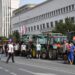 Gradsko JKP dovezlo cisternu sa pijaćom vodom poljoprivrednicima koji protestuju u Novom Sadu 10