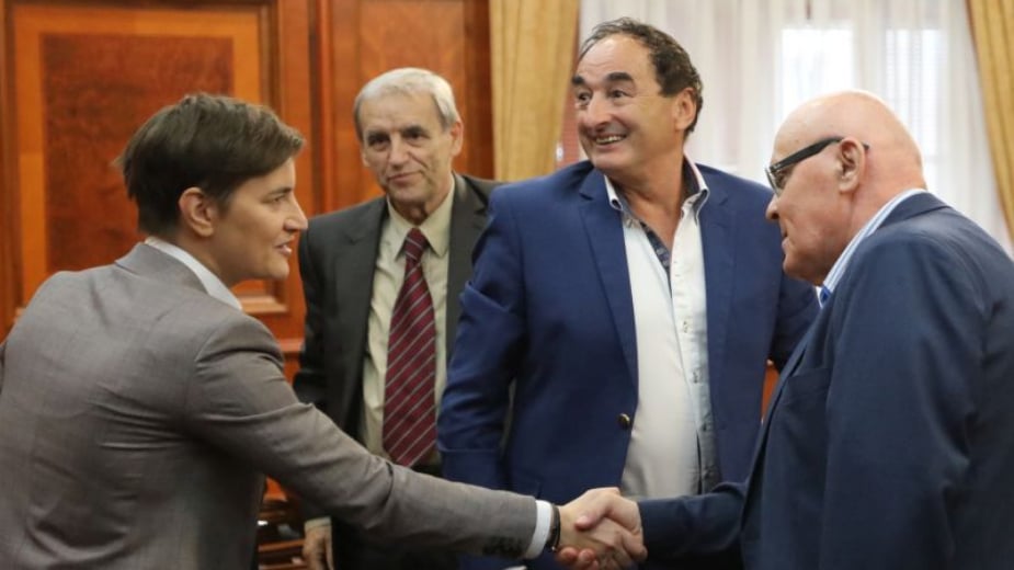 Brnabić sa penzionerima: Planirano kumulativno povećanje penzija u novembru i januaru iznosi oko 19 odsto 1