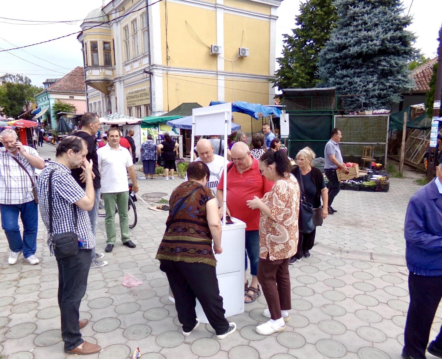 DS: Akcija „Vratite Tržnicu Kragujevčanima” 3 DS: Akcija „Vratite Tržnicu Kragujevčanima” 3