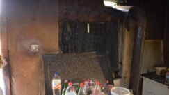 Mirko Filipović iz sela Brnjare kod Bujanovca "Lagali su da jedem travu, hrane imam jer sam nešto sačuvao": Težak život Mirka iz sela Brnjare kod Bujanovca 6