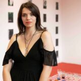 Tarot, kafana i “Sudbina” na performansu Dee Džanković 5