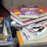 Navijači Slobode i donatori poklonili užičkoj bolnici oko 800 knjiga 15