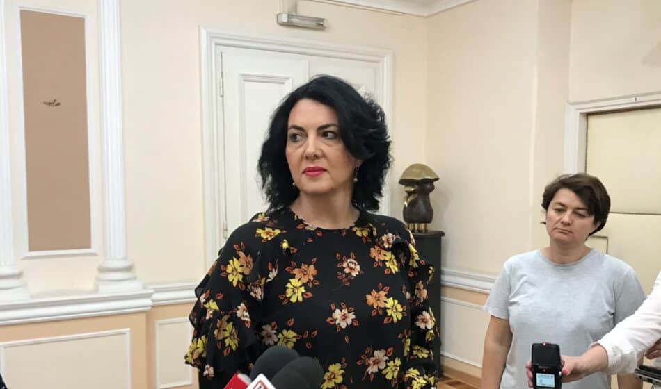 Šta je gradonačelnica Niša ispunila od obećanja za dve godine: Zetu dala socijalni stan i mužu novi državni posao 1