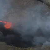 Erupcija vulkana na Islandu, u blizini aerodroma 14
