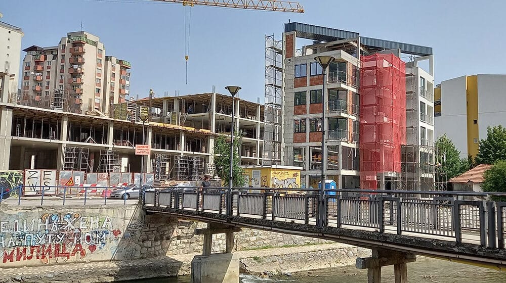 SSP Užice: Gradska vlast omogućila pohlepnim investitorima da na obali Đetinje grade Užice na vodi 1