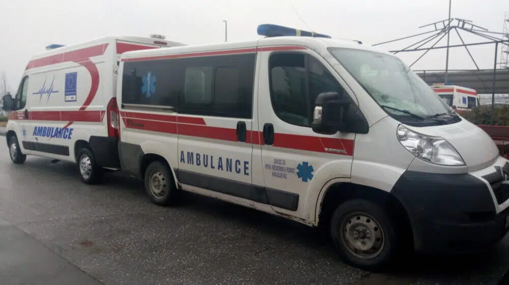 Iz ZC u Vranju potvrdili: Jedna osoba stradala, 13 teško i lakše povređeno u nesreći kod Ranutovca 1