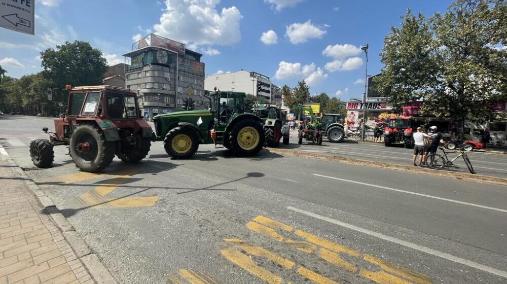 Odblokirani Žeželjev i Varadinski most u Novom Sadu 1