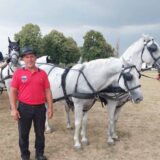 "Život je postao suviše brz, a fijaker nas uspori, smiri i vrati u neka prošla vremena": Porodica Geratović iz Drenovca kod Šapca o svojoj ljubavi prema konjima 3