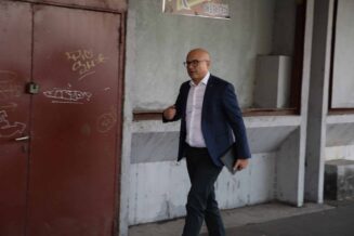 Milos Vucevic Održana sednica predsedništva SNS, razmatralo se pitanje mandatara i sastava buduće vlade (FOTO) 2