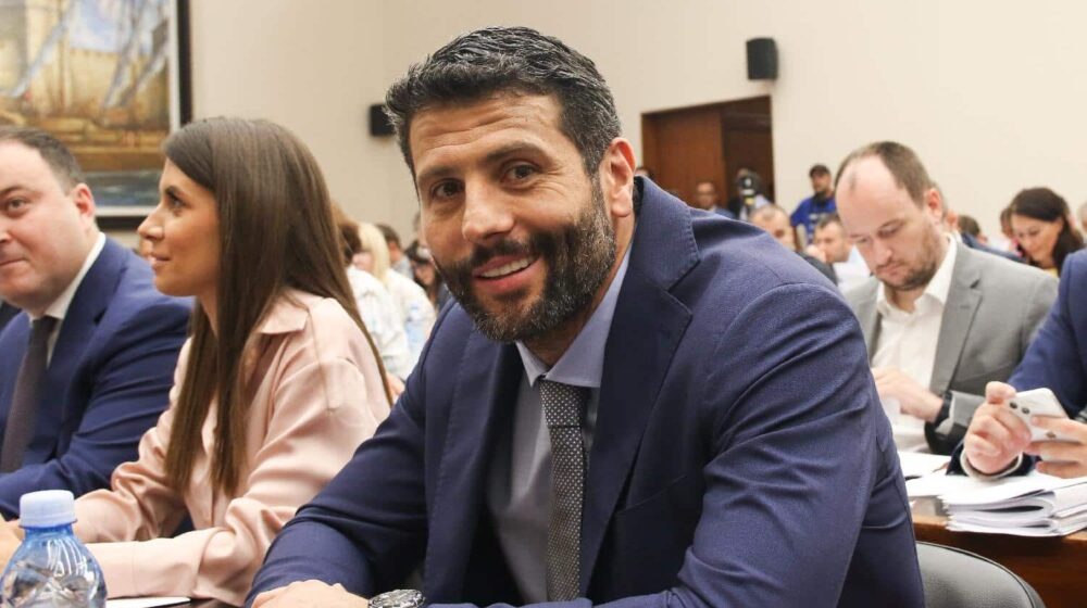 Šapić: Raskinućemo ugovor za naplatu karata u GSP 1