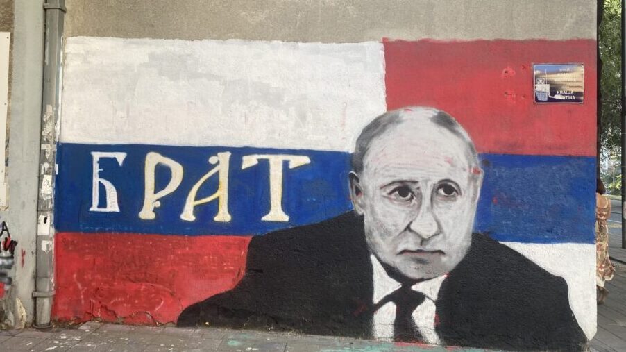 Draža i Putin “očišćeni”: Nastavlja se “borba” oko murala u Beogradu (FOTO) 2