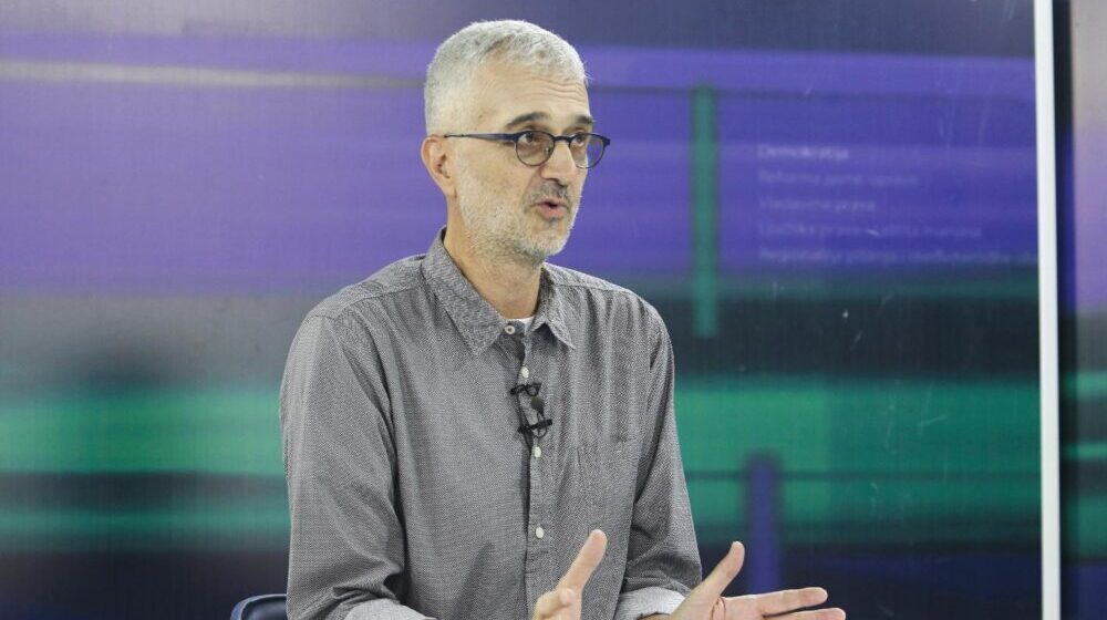 Deo javnosti u Srbiji smatra da ime mandatara nije bitno: Igor Avžner - Sve institucije ove države vodi predsednik stranke na vlasti 1