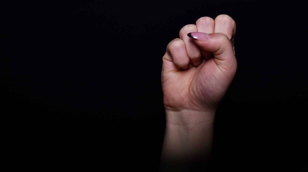 Autorka haštaga #NisamPrijavila: Ženama se govori da ne nose kratke suknje, a ko muškarcu kaže da ne udara i ne siluje? 1