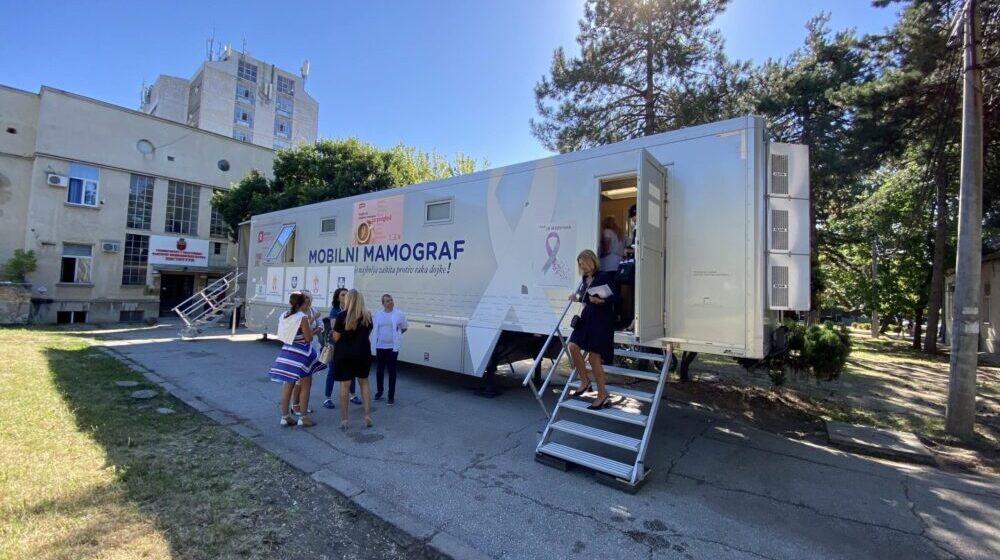 Mobilni mamograf ostaje u Kragujevcu do 2. oktobra 1