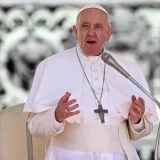 Papa Franja pozvao na okončanje nasilja u Peruu i na dijalog 8