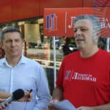 U akciji “Evro da ne peva Jelena” od danas se novac skuplja i na štandovima u centru Leskovca 10