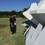 Polaganjem venaca u Kragujevcu odata pošta stradalim Romima i Romkinjama u Aušvicu 15