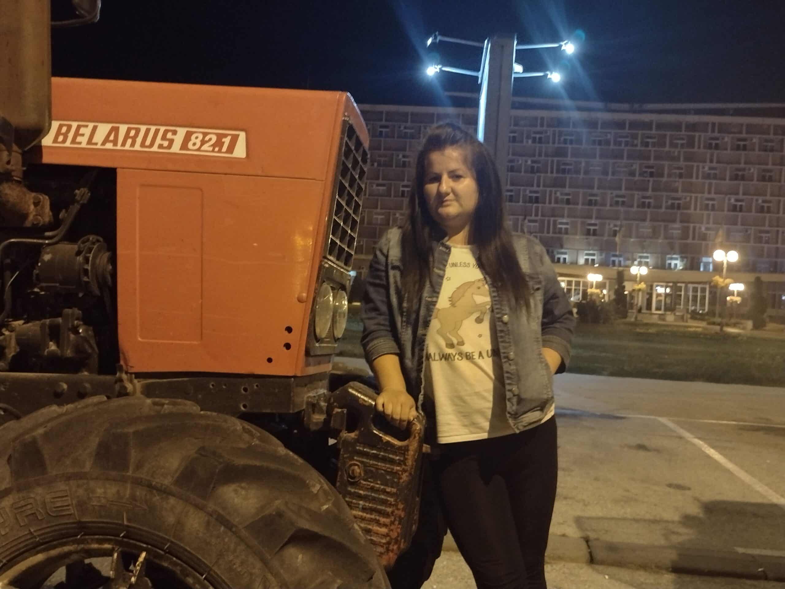 "Da l' je asfalt ili blato, Šumadinac trpi bato": Reporter Danasa proveo noć sa poljoprivrednicima u blokadi Kragujevca 4
