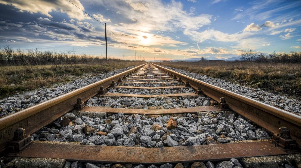 Infrastruktura železnice: Žena poginula dok je prelazila prugu iako su rampe bile spuštene   1