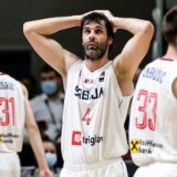 Ni Anđušići ne razumeju "precrtavanje" Teodosića 12