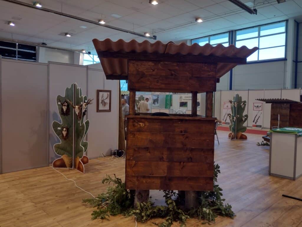 Od tandžara i karabina, do potkapa i durbina: Sajam lova, ribolova i lovnog turizma u Kragujevcu 2 Od tandžara i karabina, do potkapa i durbina: Sajam lova, ribolova i lovnog turizma u Kragujevcu 2