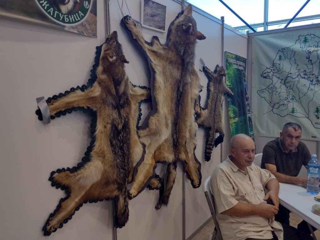 Od tandžara i karabina, do potkapa i durbina: Sajam lova, ribolova i lovnog turizma u Kragujevcu 5 Od tandžara i karabina, do potkapa i durbina: Sajam lova, ribolova i lovnog turizma u Kragujevcu 5