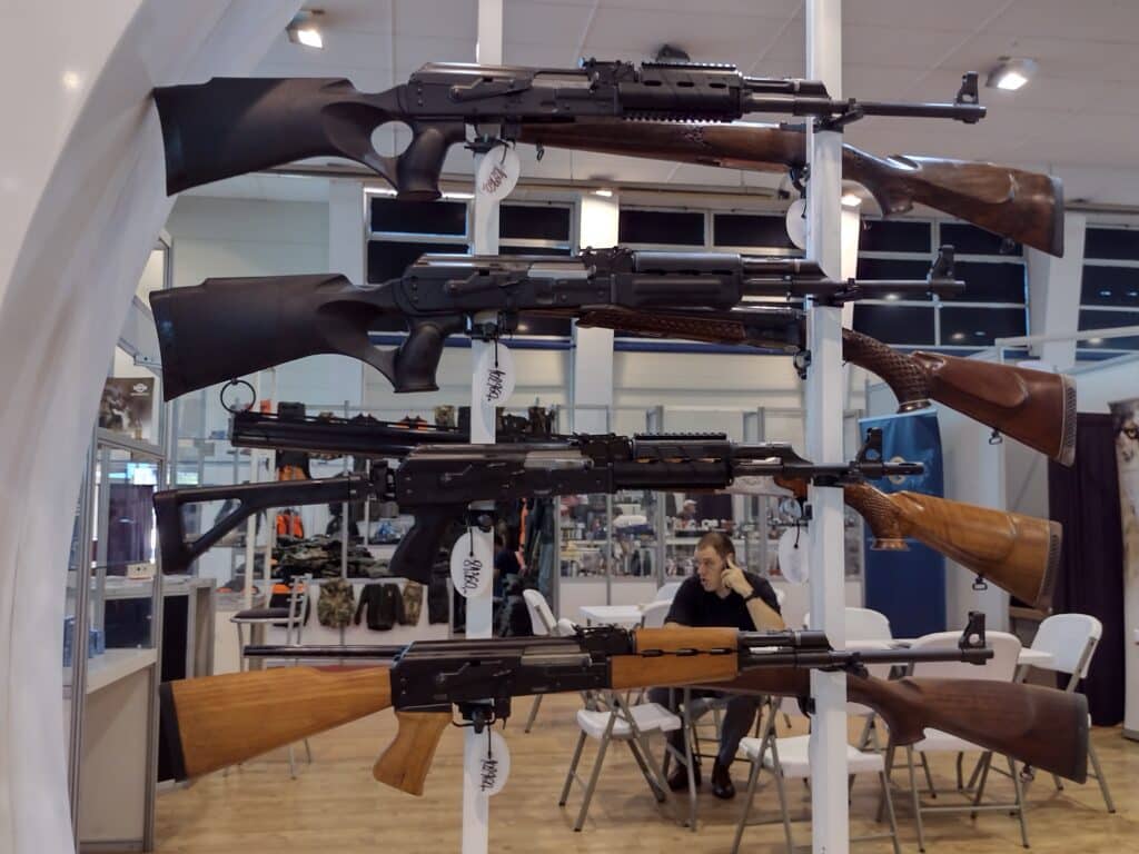 Od tandžara i karabina, do potkapa i durbina: Sajam lova, ribolova i lovnog turizma u Kragujevcu 8 Od tandžara i karabina, do potkapa i durbina: Sajam lova, ribolova i lovnog turizma u Kragujevcu 8