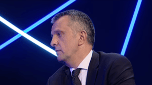Jedan od osnivača crnogorskih Vijesti u Briselu upozorio da Vučić pokušava da preuzme taj list 1